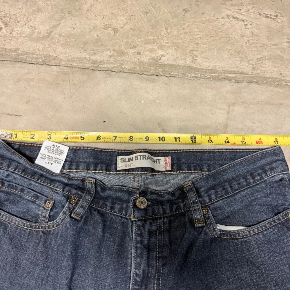 Vintage y2k Levi's 514 Slim Straight Jeans